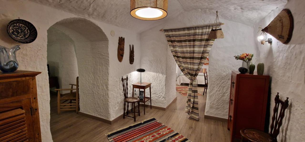 Cueva De La Higuera Villa Guadix Bagian luar foto